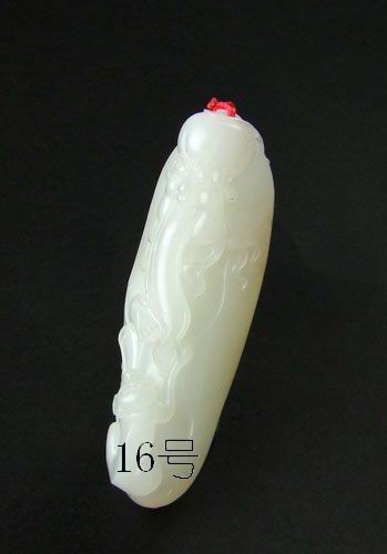 子料羊脂玉有糖寿星把件