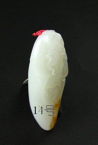 有皮羊脂玉把件高白“关公”