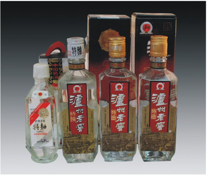 拍品编号：008 拍品名称：泸州老窖特曲