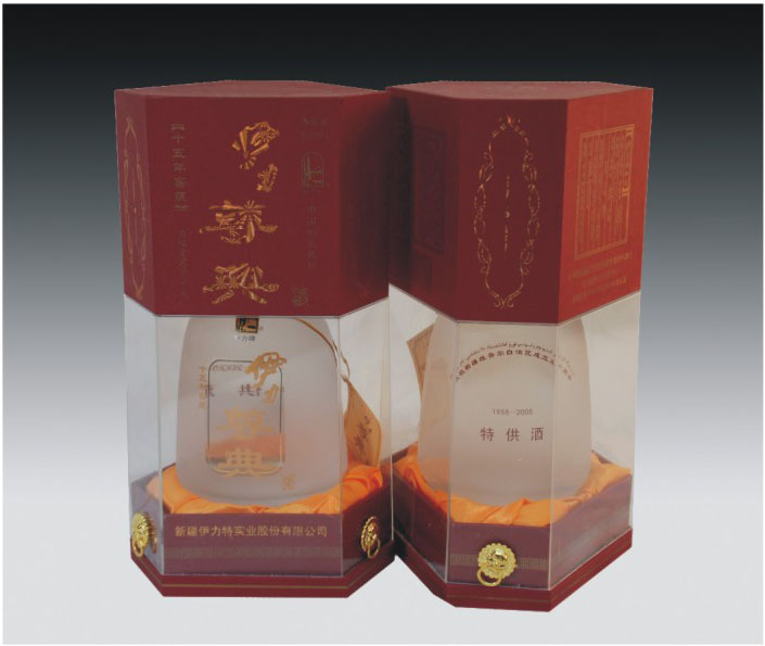 拍品编号：030 拍品名称：伊力尊典（十五年）自治区成立50周年特供酒